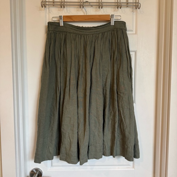 Olive Green Women´s Skirt